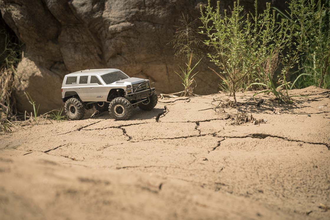 Redcat Everest Gen7 Sport RC Crawler - 1:10 Brushed Rock Crawler - Image 23