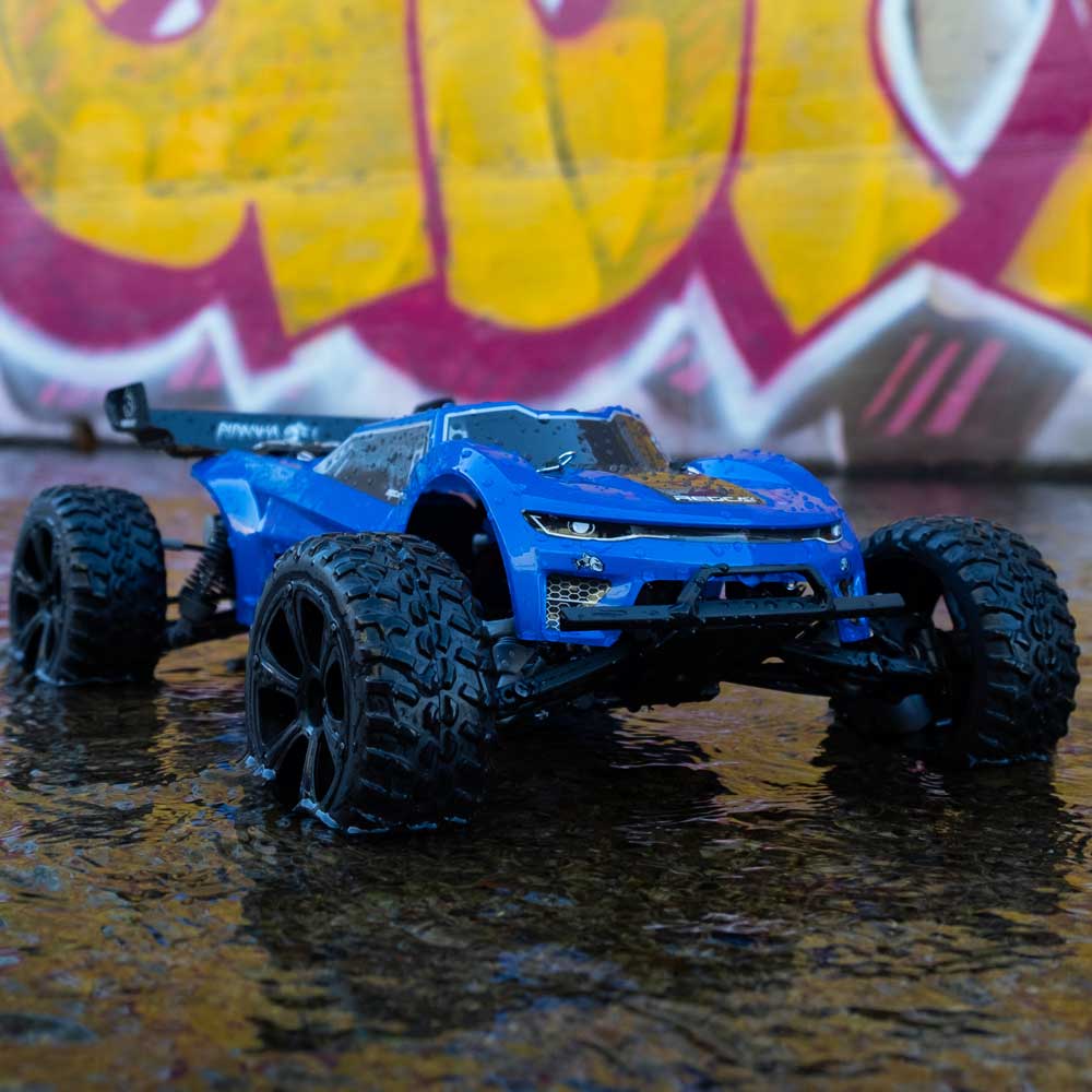 Redcat Piranha TR10 RC Car - 1:10 Brushed 2WD Electric Truggy - Image 10