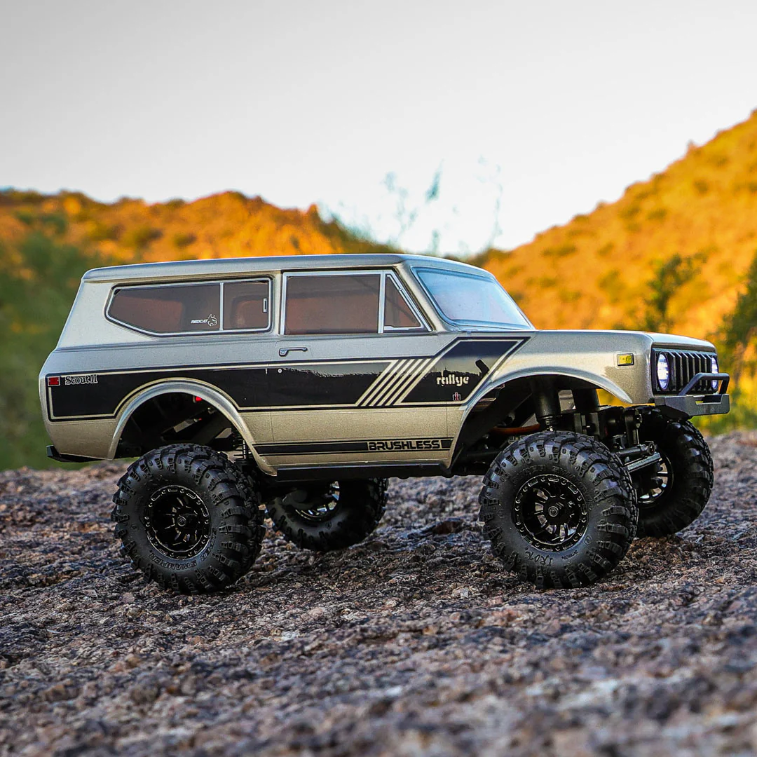 Redcat Ascent-18 International Scout II Brushless - 1/18 Scale Brushless Electric Rock Crawler - Image 22