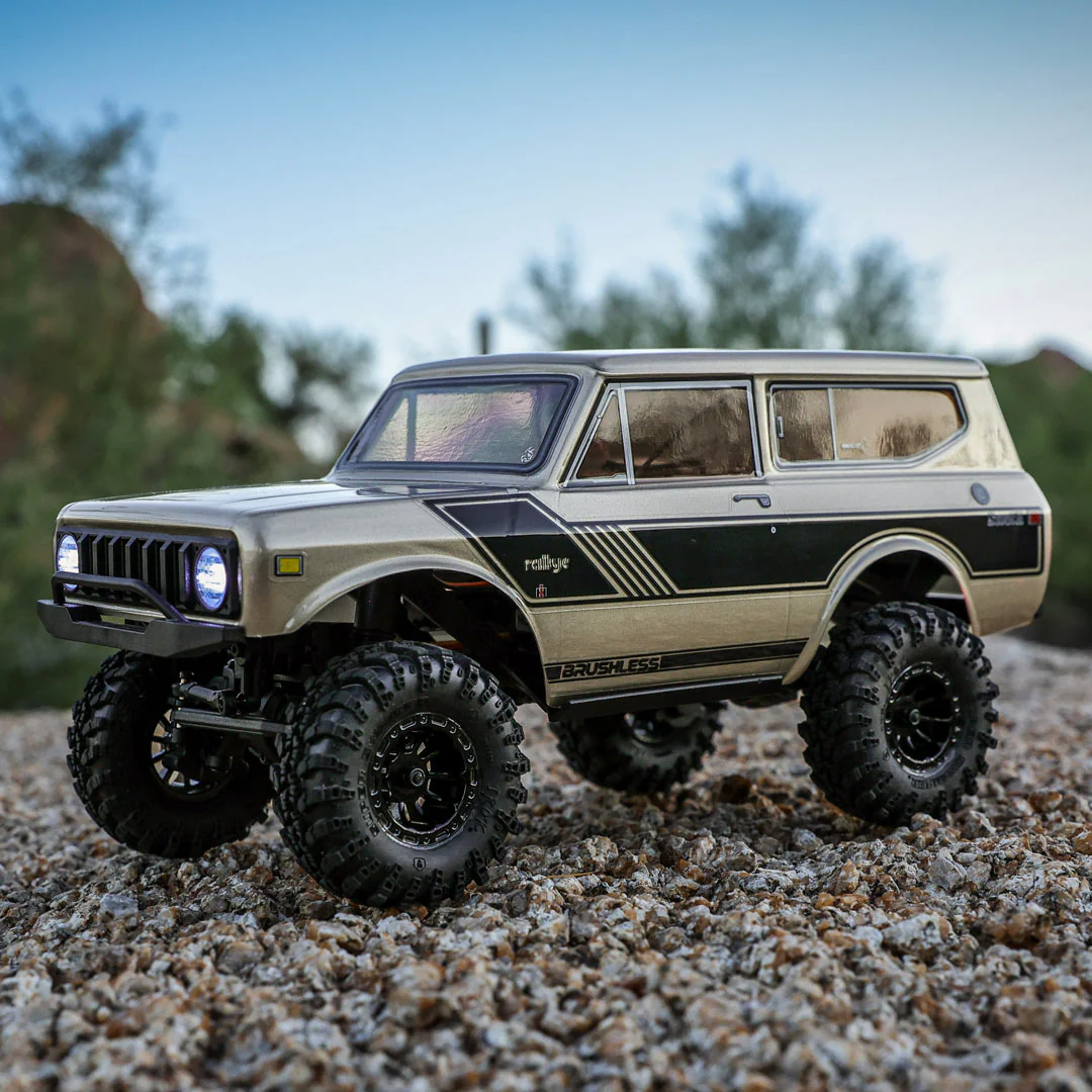 Redcat Ascent-18 International Scout II Brushless - 1/18 Scale Brushless Electric Rock Crawler - Image 31
