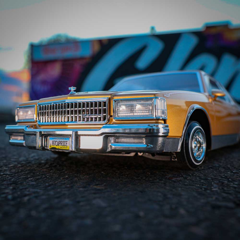 Redcat Caprice Classic RC Car - 1:10 1987 Chevrolet Caprice Classic Hopping Lowrider - Image 25