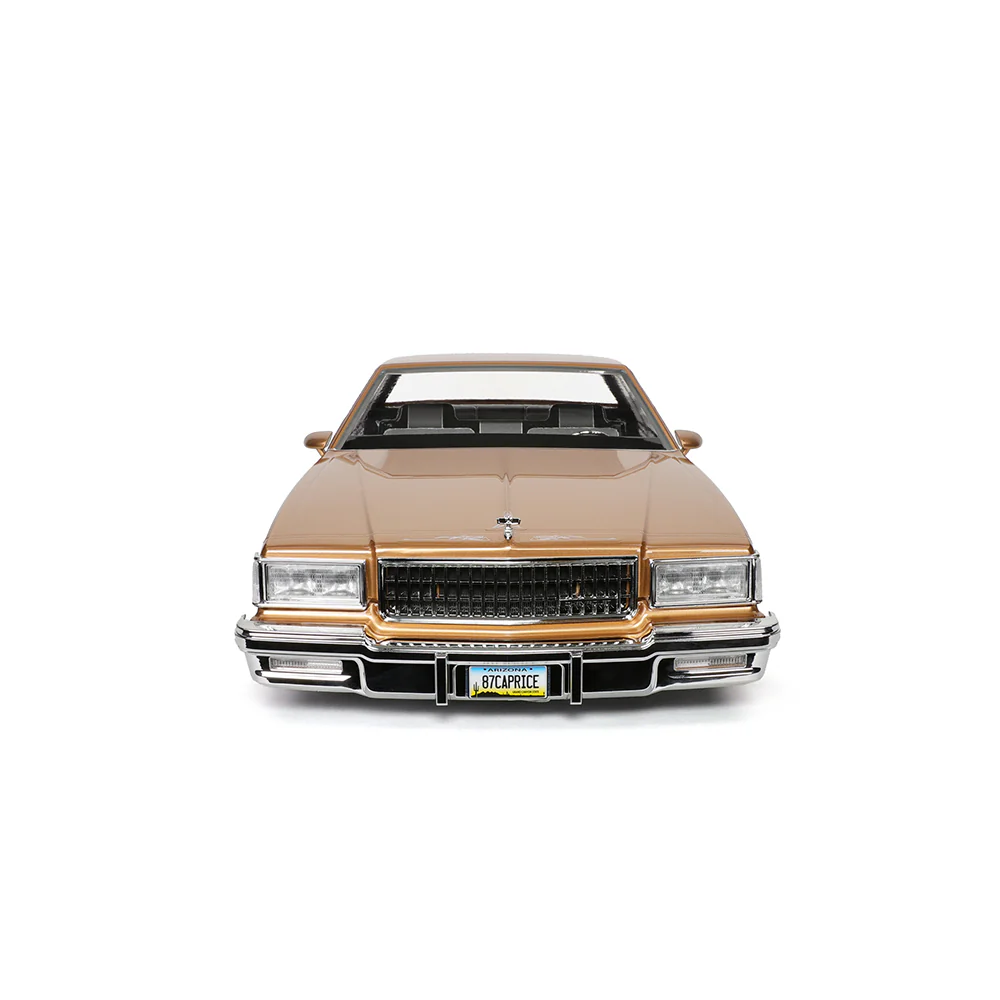 Redcat Caprice Classic RC Car - 1:10 1987 Chevrolet Caprice Classic Hopping Lowrider - Image 4