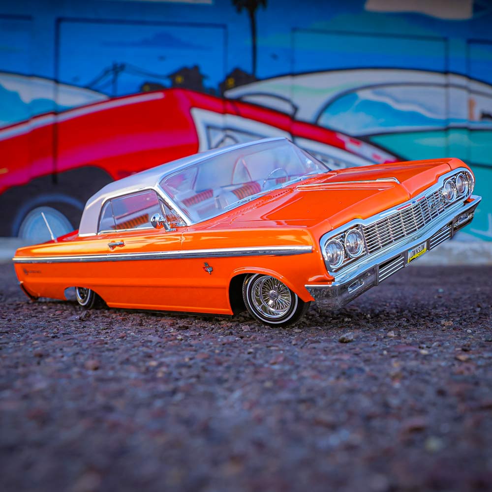 Redcat SixtyFour RC Car - 1:10 1964 Chevrolet Impala Hopping Lowrider - Image 28