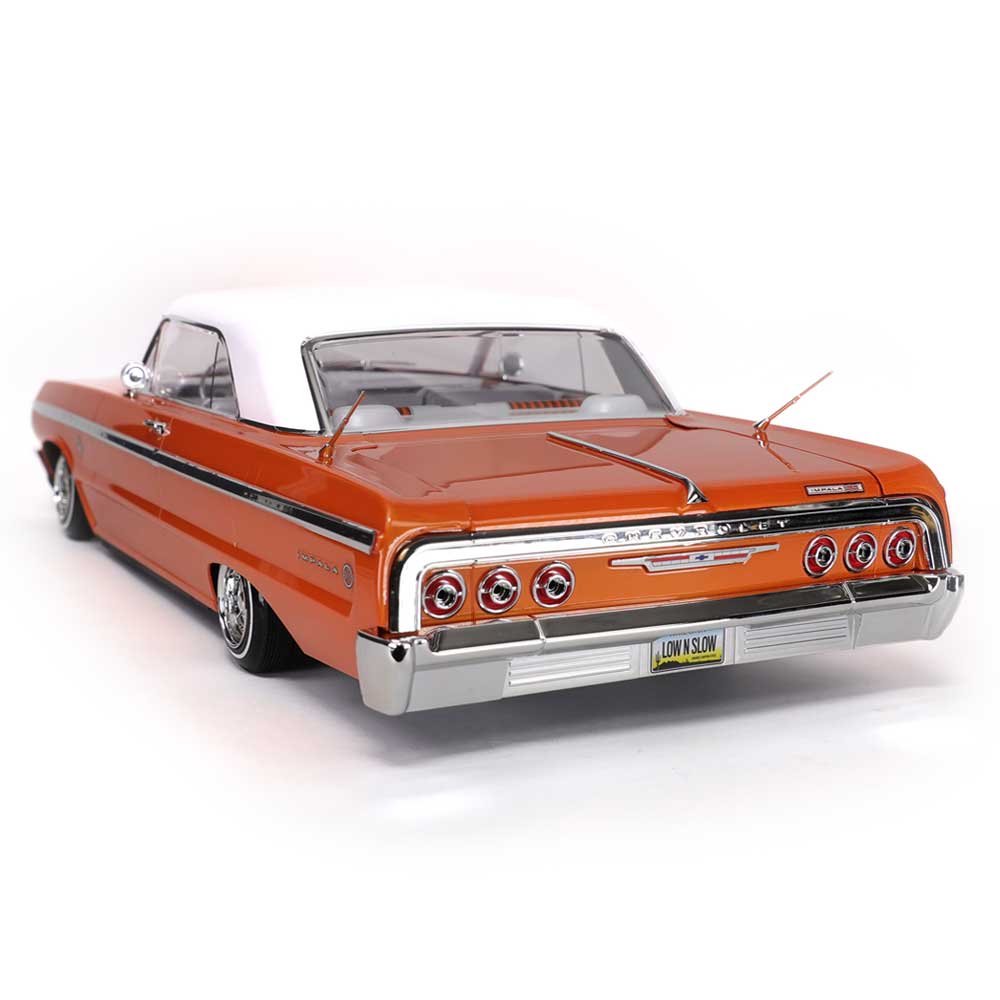 Redcat SixtyFour RC Car - 1:10 1964 Chevrolet Impala Hopping Lowrider - Image 4