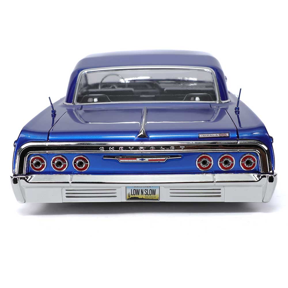Redcat SixtyFour RC Car - 1:10 1964 Chevrolet Impala Hopping Lowrider - Image 5